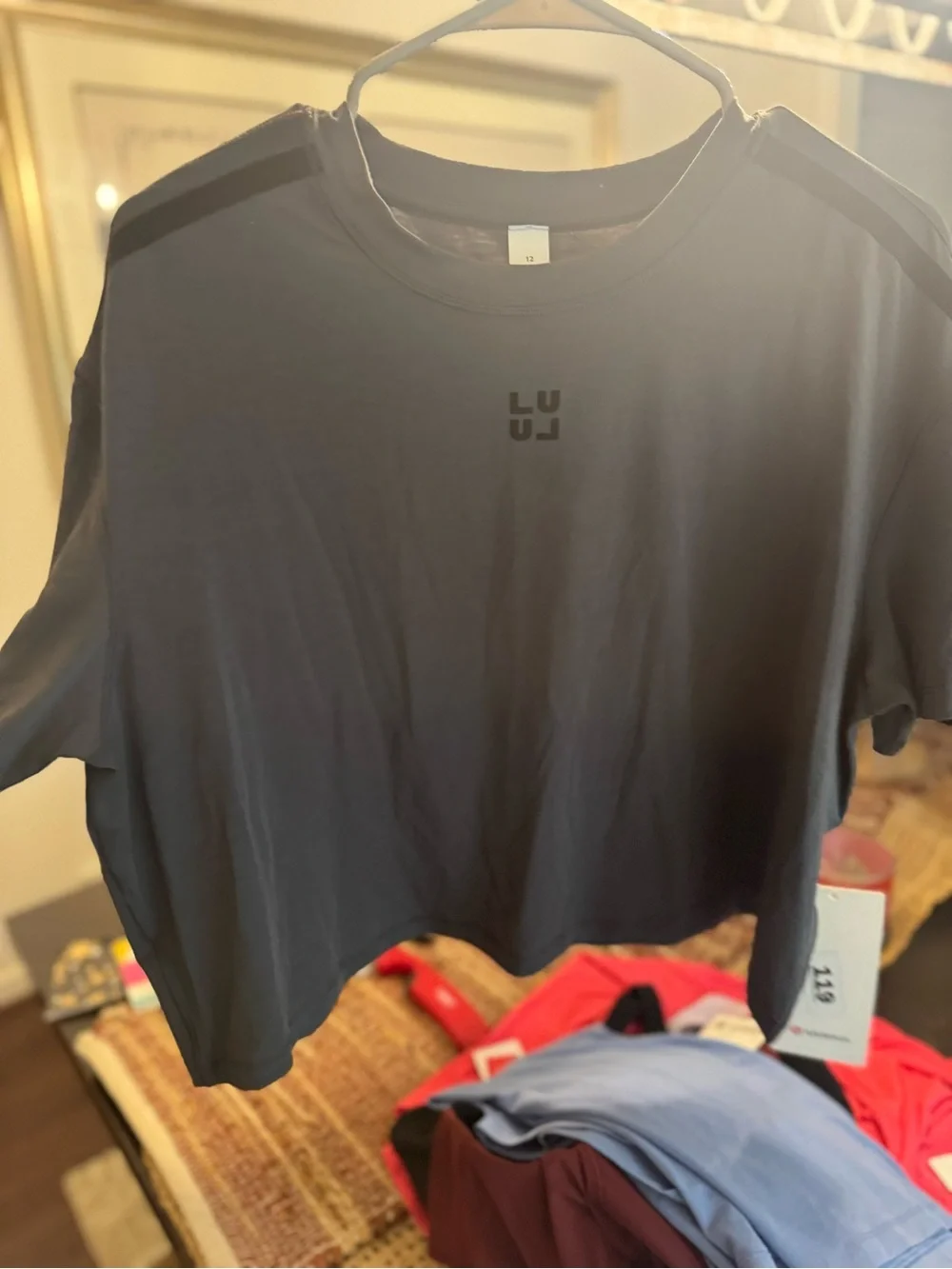 lululemon athletica Black Jersey Training Crop Tee - Picture 1 of 3